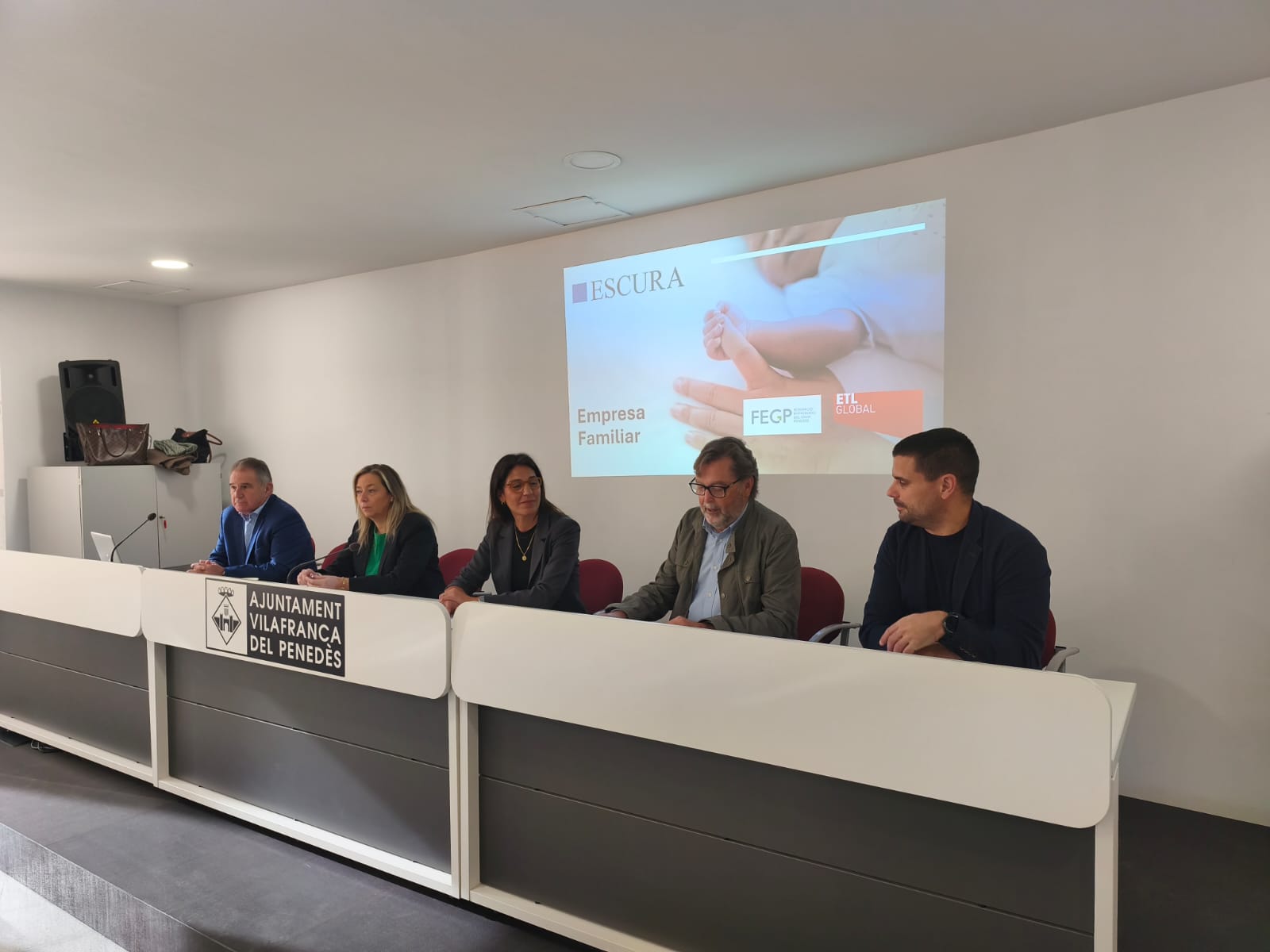 Escura impulsa una jornada sobre empresa familiar al Centre Àgora Vilafranca amb la col·laboració de la FEGP